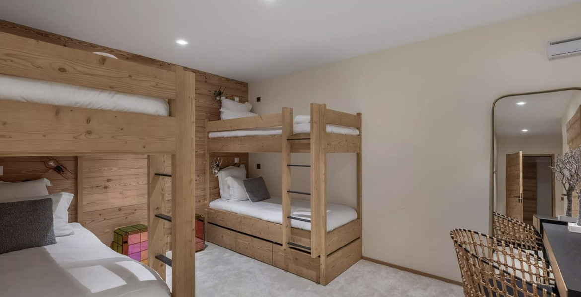 Апартаменты расположены на 2 этаже резиденции 