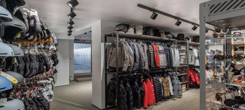 Апартаменты расположены на 2 этаже резиденции 