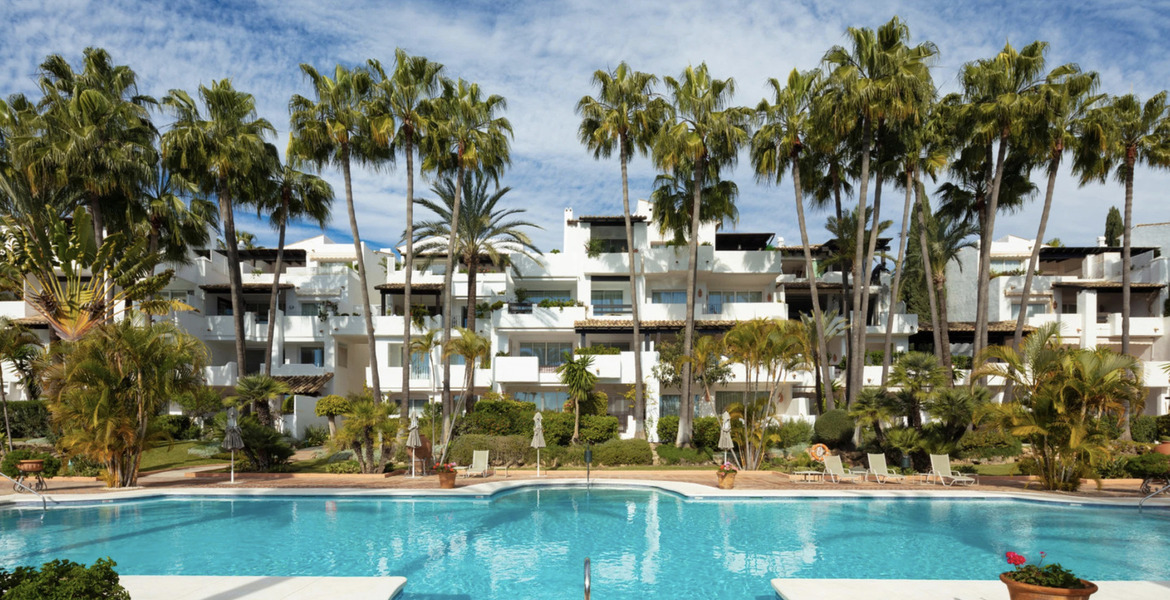 Пентхаус в Марина Пуэнте Романо