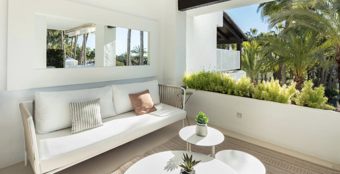 Пентхаус в Марина Пуэнте Романо