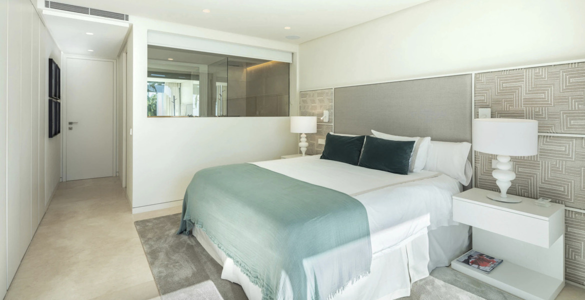 Пентхаус в Марина Пуэнте Романо