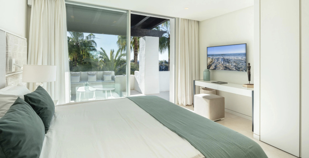 Пентхаус в Марина Пуэнте Романо