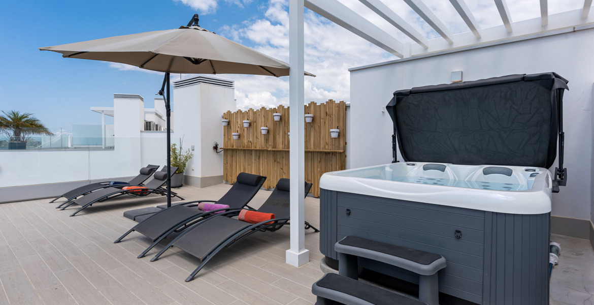 Atico en alquiler en Estepona