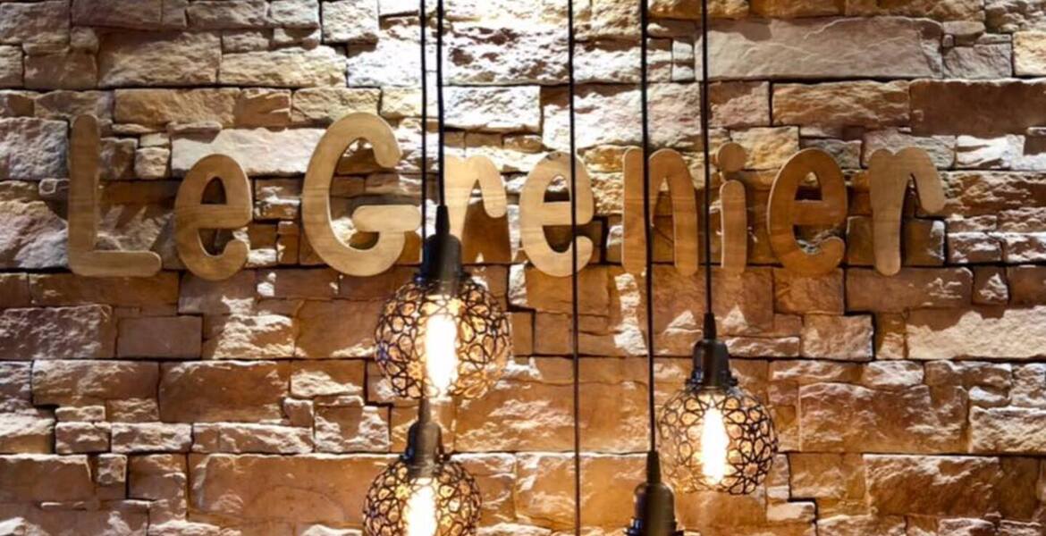 Servicios de conserjería Restaurante LE GRENIER -AVA