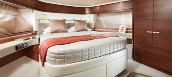 Яхта Princess F70 в аренду в Пуэрто Банус, Марбелья
